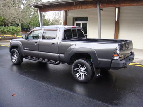 Used 2013 Toyota Tacoma 4x4 Double Cab image 9