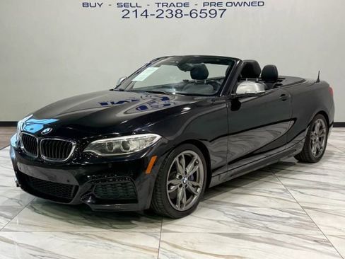 Used 2015 BMW M235i Convertible RWD image 10