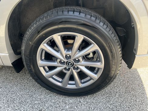 Used 2025 MAZDA CX-5 AWD 2.5 S w/ Preferred Package image 16