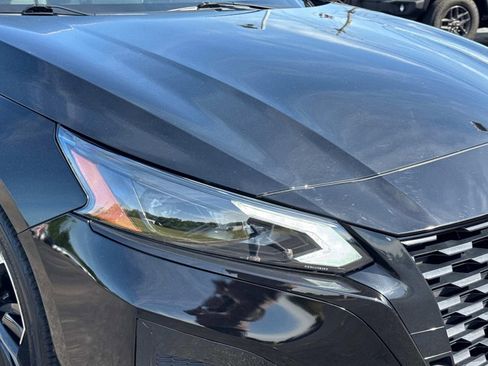 Used 2024 Nissan Altima 2.5 SR FWD image 10