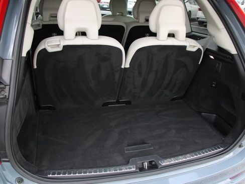 Used 2023 Volvo XC90 B5 Core AWD/4WD image 11