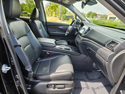 Used 2025 Honda Ridgeline RTL image 29