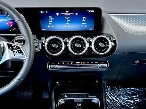 Certified 2026 Mercedes-Benz GLA 250 image 20