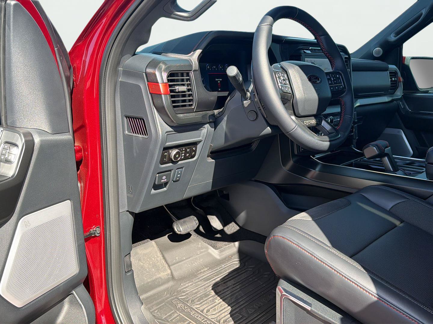 Used 2026 Ford F150 Raptor AWD/4WD image 12