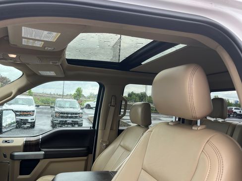 Used 2019 Ford F150 Lariat w/ Equipment Group 501A Mid AWD/4WD image 18