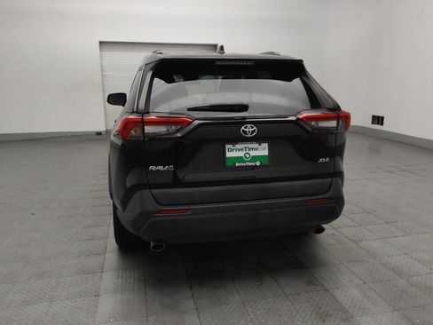 Used 2019 Toyota RAV4 XLE FWD image 6