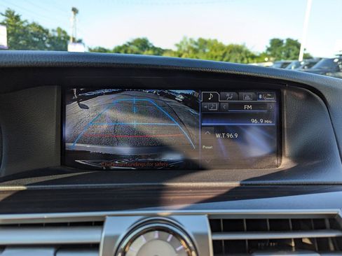 Used 2013 Lexus LS 460 AWD w/ Comfort Pkg image 20