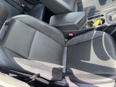 Used 2019 Volkswagen Jetta SE FWD image 14