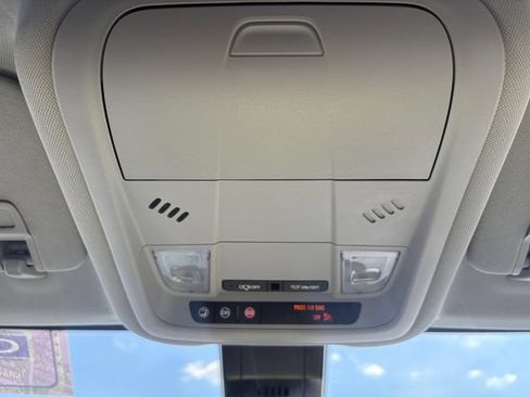 Used 2023 GMC Terrain SLE w/ Driver Convenience Package FWD image 22