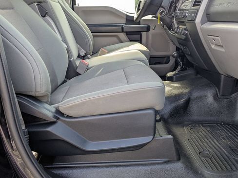 Used 2018 Ford F250 XL w/ STX Appearance Package AWD/4WD image 21