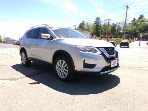 Used 2020 Nissan Rogue SV AWD/4WD image 8