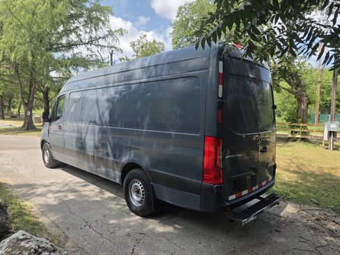 Used 2019 Mercedes-Benz Sprinter 170 image 7