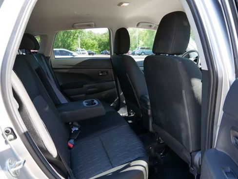 Used 2023 Mitsubishi Outlander Sport ES AWD/4WD image 9