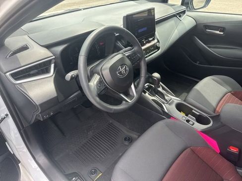 Used 2026 Toyota Corolla SE FWD image 23