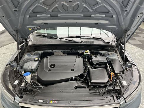 Used 2023 Volvo XC40 B5 Core AWD/4WD image 26