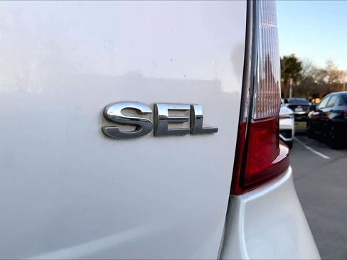 Used 2013 Ford Edge SEL image 10