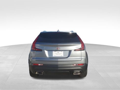 Certified 2023 Cadillac XT4 Luxury w/ Cold Weather Package image 5