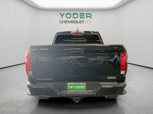 Used 2024 Chevrolet Colorado Trail Boss w/ Advanced Trailering Package AWD/4WD image 8