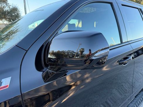 Used 2023 Chevrolet Tahoe Z71 w/ Z71 Off-Road Package image 10