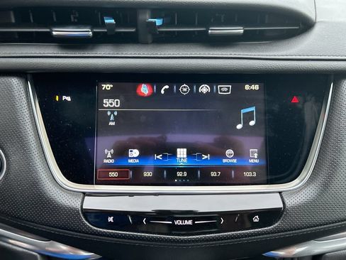 Used 2017 Cadillac XT5 Luxury w/ Driver Awareness Package AWD/4WD image 17