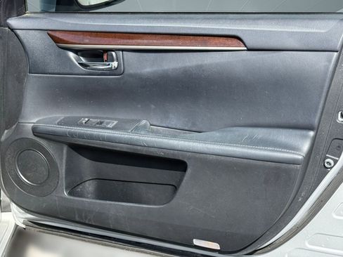 Used 2013 Lexus ES 350 w/ Luxury Pkg image 23