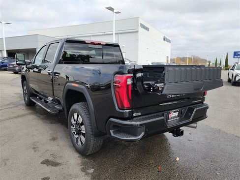 New 2026 GMC Sierra 2500 Denali w/ Denali Reserve Package image 6