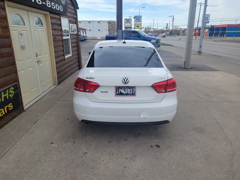 Used 2014 Volkswagen Passat TDI SE image 4