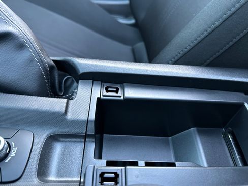 Used 2022 MAZDA MX-5 Miata Sport image 32