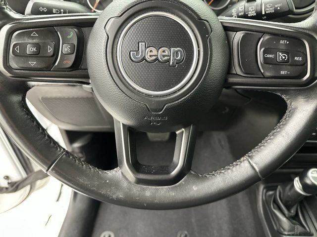 Used 2018 Jeep Wrangler Sport AWD/4WD image 14