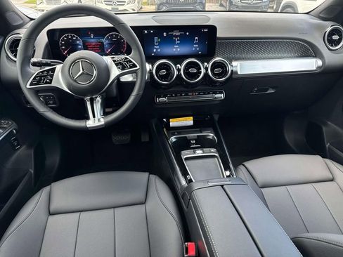 New 2026 Mercedes-Benz GLB 250 image 7