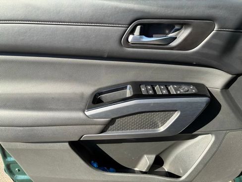 Certified 2023 Nissan Pathfinder SL FWD image 11