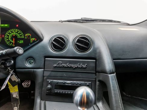 Used 2003 Lamborghini Murcielago Coupe image 10