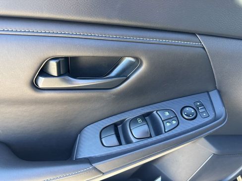 Used 2024 Nissan Sentra S image 23