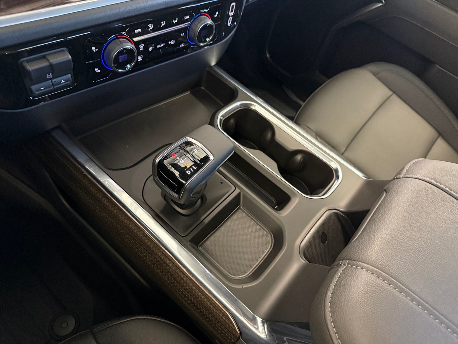 New 2026 Chevrolet Silverado 1500 RST w/ Convenience Package II AWD/4WD image 21