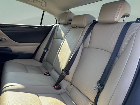 Used 2019 Lexus ES 350 F Sport image 27