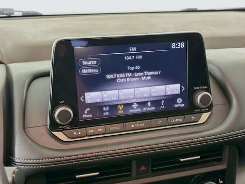 Used 2023 Nissan Rogue SV w/ SV Premium B Package FWD image 21