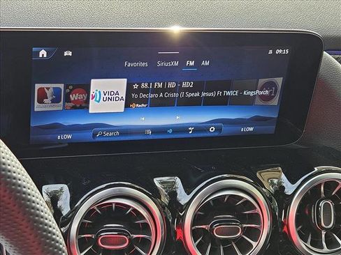 Used 2025 Mercedes-Benz GLA 250 image 11