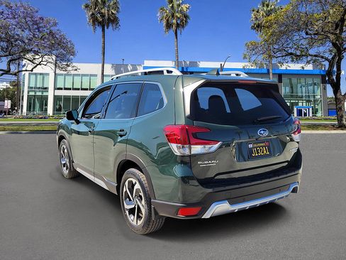 Used 2023 Subaru Forester Touring w/ Popular Package #2 AWD/4WD image 3