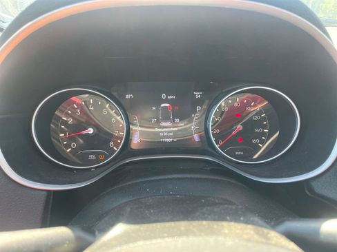 Used 2019 Jeep Compass Limited image 15