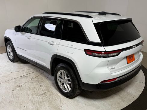 Certified 2025 Jeep Grand Cherokee Laredo X w/ Luxury Tech Group I image 5