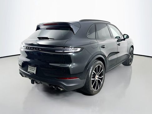Used 2025 Porsche Cayenne E-Hybrid image 9