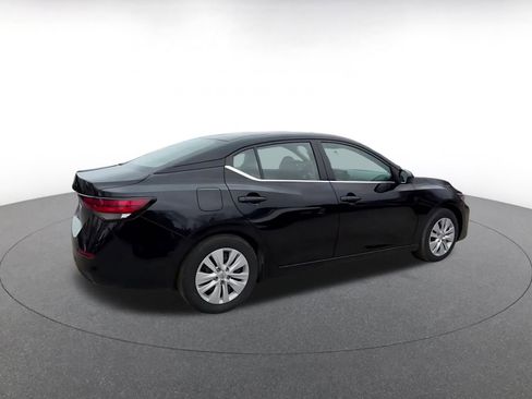 Used 2025 Nissan Sentra S image 15