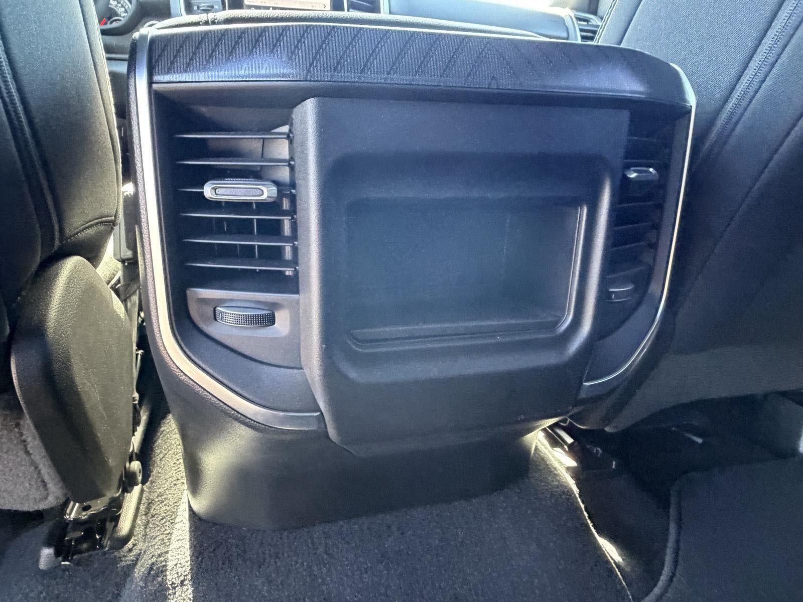 Used 2025 RAM 1500 Big Horn AWD/4WD image 35