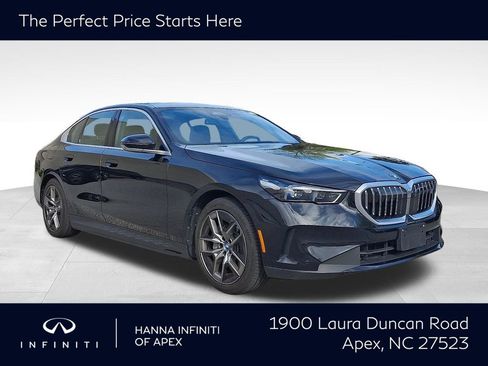 Used 2025 BMW i5 eDrive40i RWD image 1