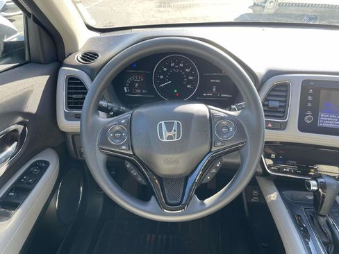 Used 2022 Honda HR-V EX image 25