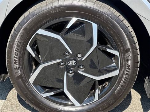Used 2023 Hyundai Ioniq 5 Limited image 45