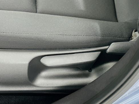 Used 2023 Toyota Corolla LE image 13