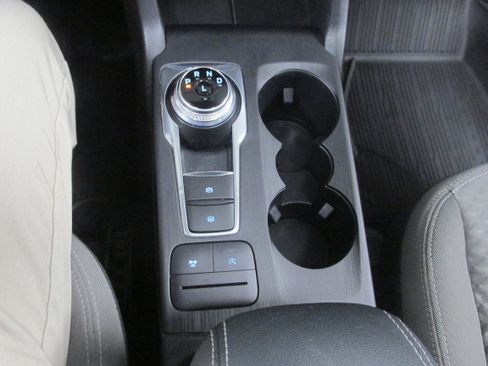 Certified 2021 Ford Escape SE w/ SE Sport Appearance Package image 36