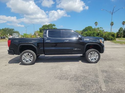 Used 2020 GMC Sierra 1500 Denali w/ Denali Ultimate Package AWD/4WD image 4