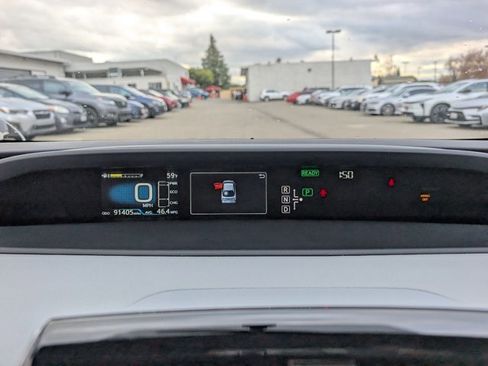 Used 2016 Toyota Prius Two image 11